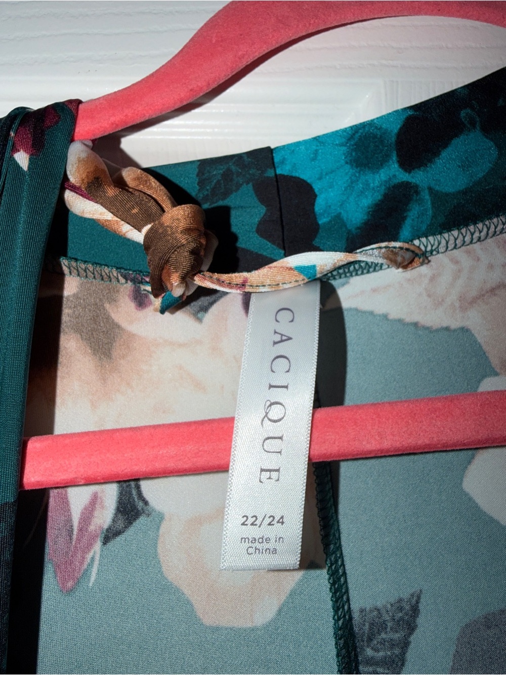 Cacique Robe - Picture 3 of 3